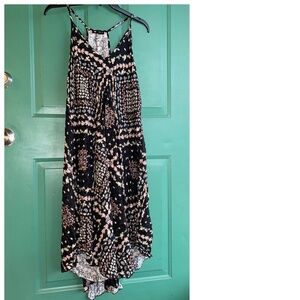 Vision size large beautiful strappy dress